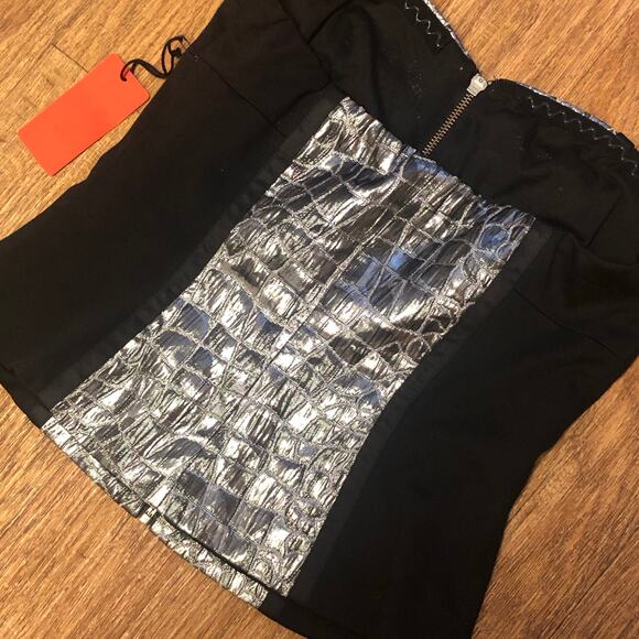 The Limited Forenza Black and Silver Zip Front Strapless Tube Top Size Medium - Picture 6 of 9